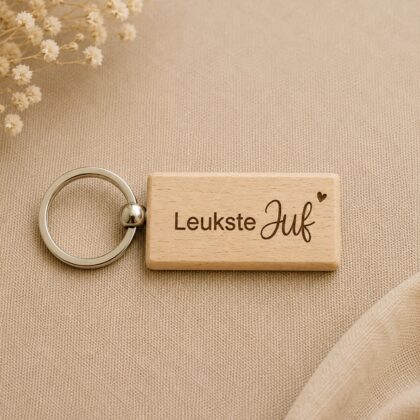 Houten sleutelhanger rechthoek leukste juf